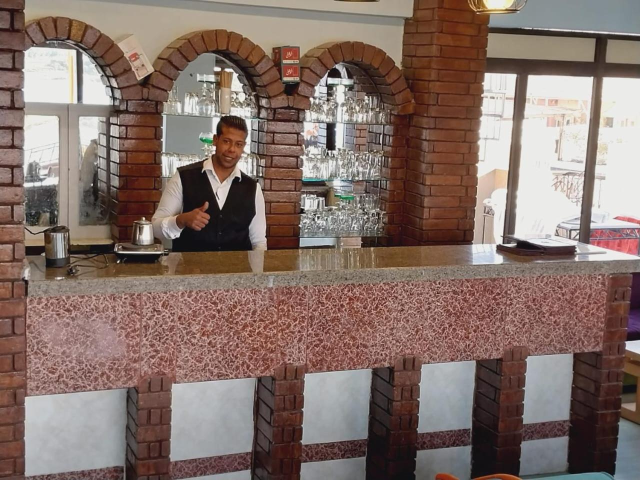 Merry Land Hotel & Roof Top Nile Restaurant Luksor Dış mekan fotoğraf