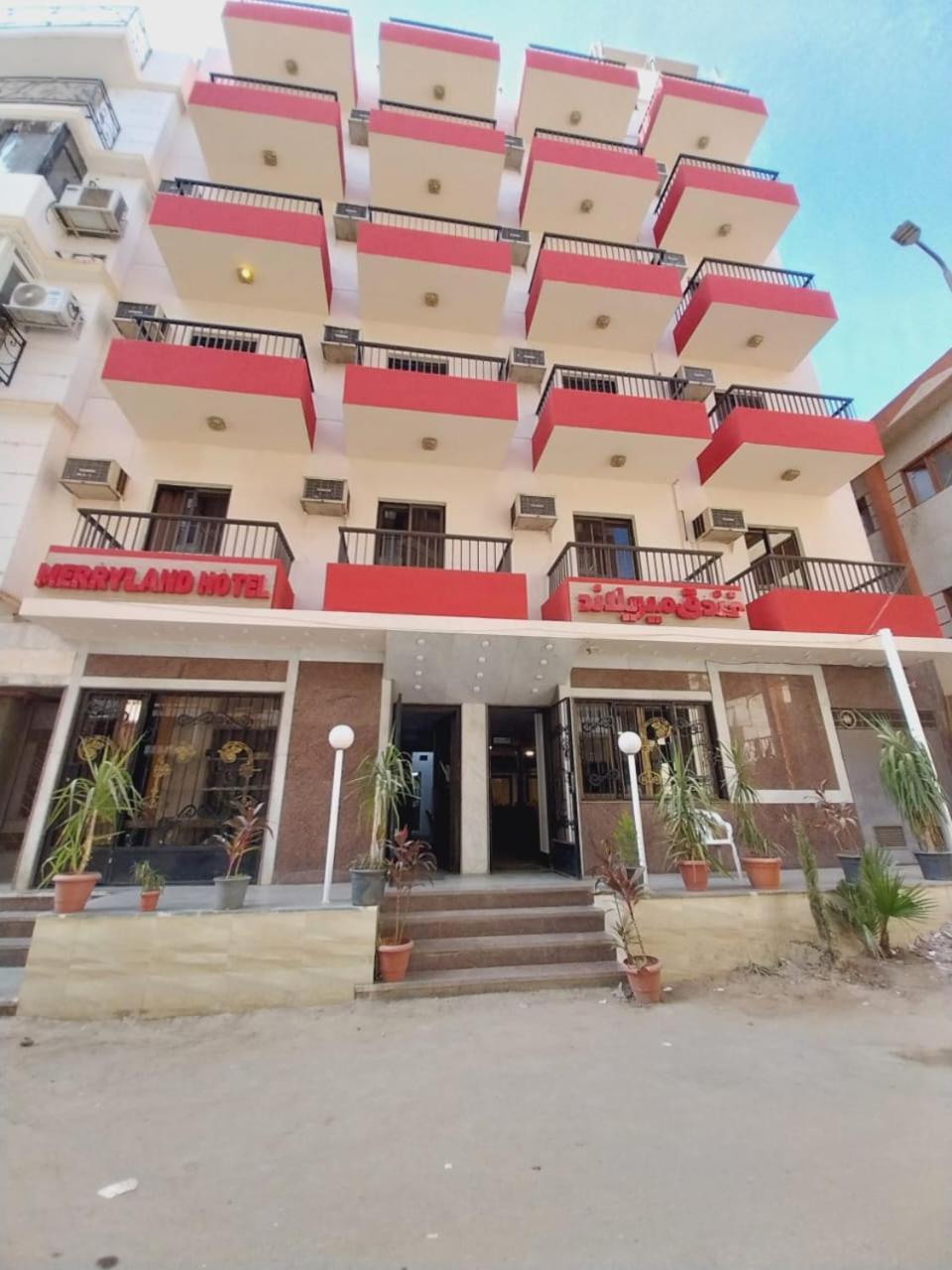 Merry Land Hotel & Roof Top Nile Restaurant Luksor Dış mekan fotoğraf