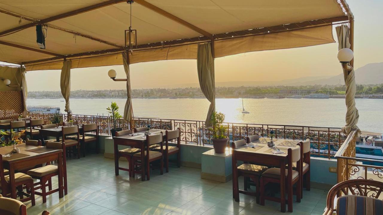 Merry Land Hotel & Roof Top Nile Restaurant Luksor Dış mekan fotoğraf